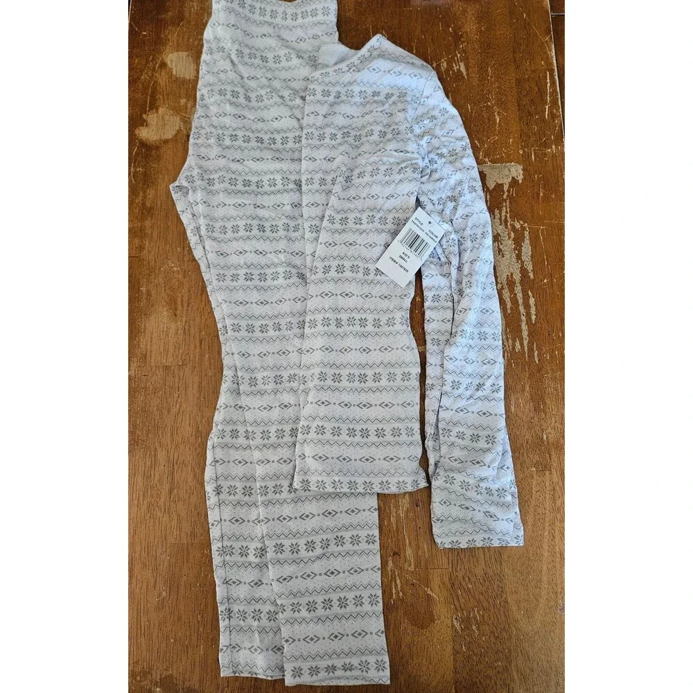 32 Degrees Heat Set Kids Size Small Base Layer Top and Bottom Long Johns Pajamas